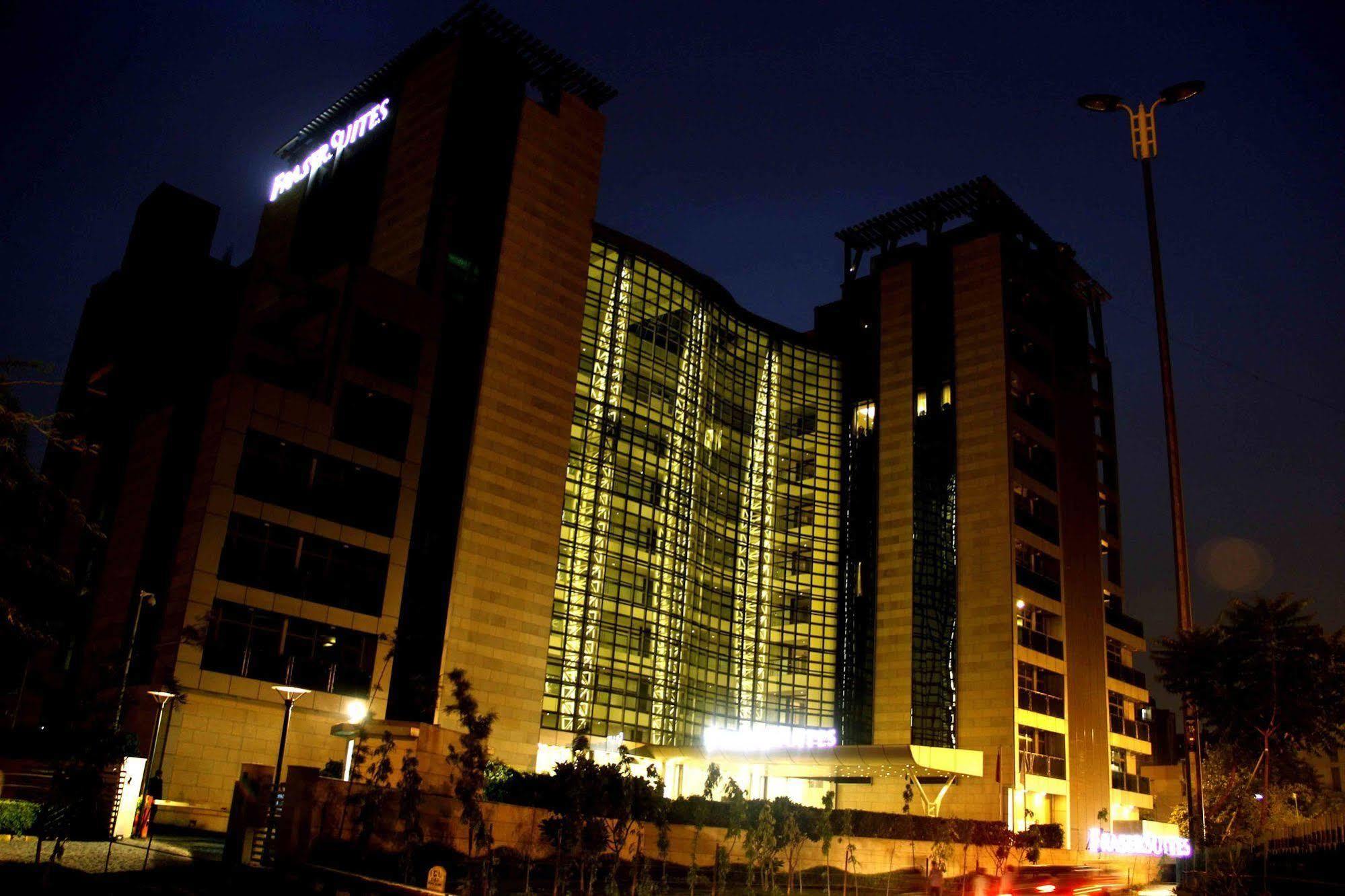 Iidl Suites New Delhi Buitenkant foto